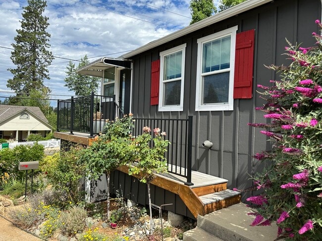 Photo - Adorable 2 Bedroom One Bathroom Home Close to Downtown Grass Valley and Shopping