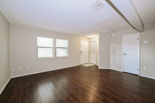 Photo - 9359 Genna Trace Trail