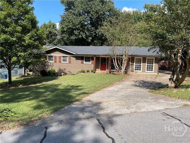 Building Photo - 260 Timberlane Dr