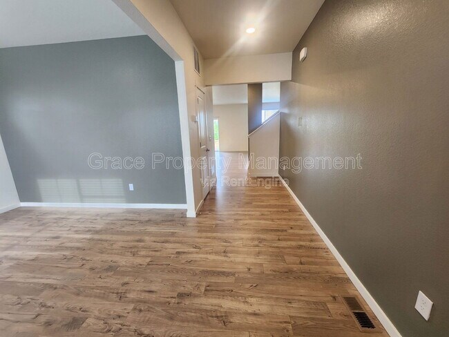 Photo - 508 Ledge St