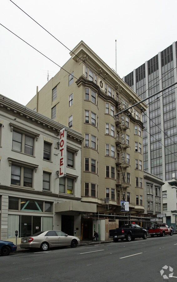 Photo - Crescent Manor