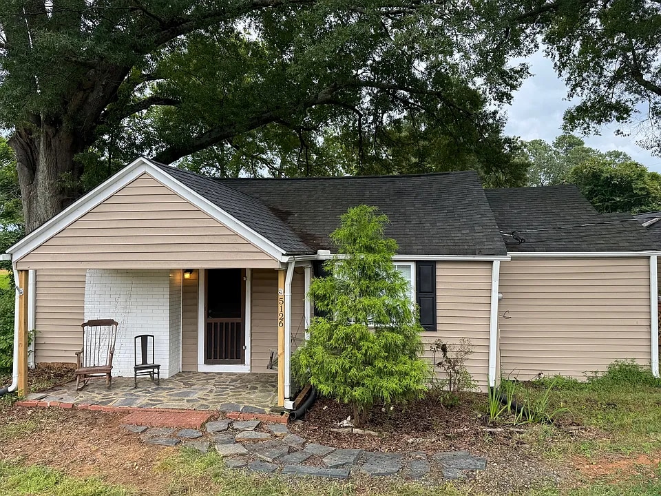 Photo - 5126 Leesville Rd House
