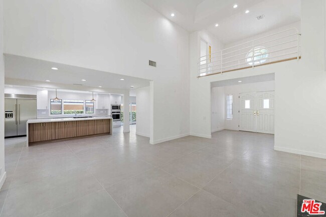 Photo - 4133 Tarrybrae Terrace