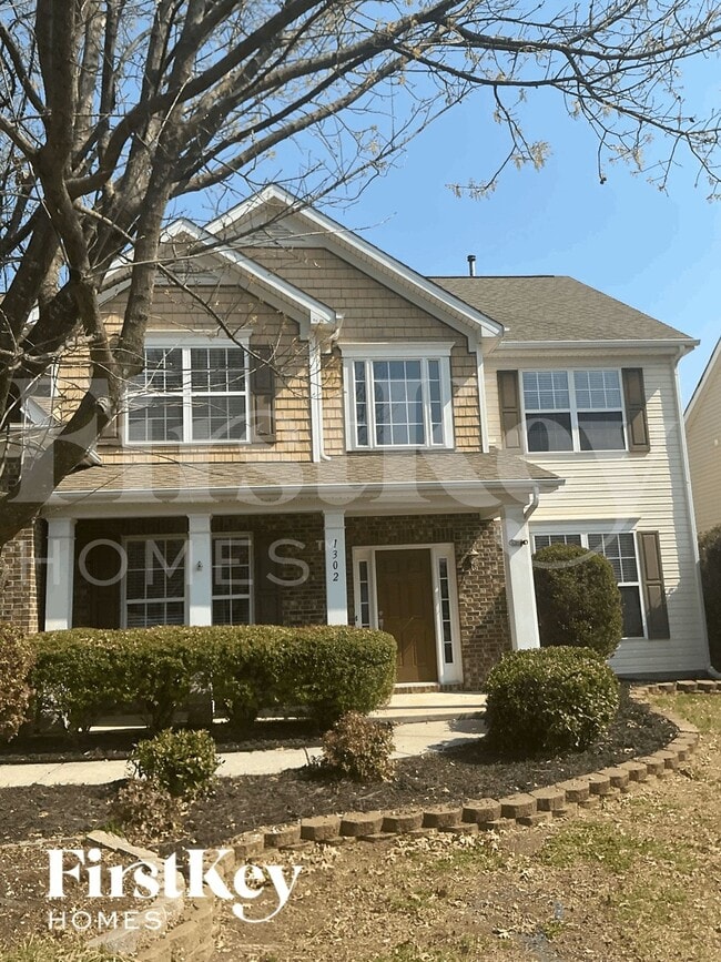 Building Photo - 1302 Langdon Terrace Dr