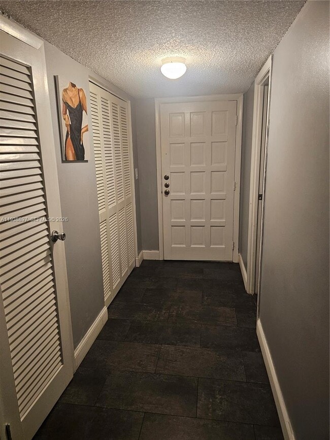 Photo - 5961 N Falls Cir Dr Unit 109