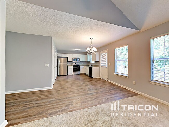 Photo - 4365 Reserve Hill Crossing