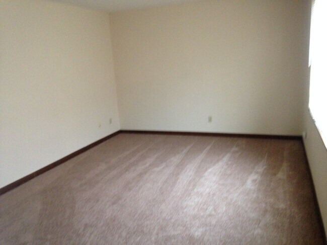 Photo - 905 Spencer Ave Unidad E