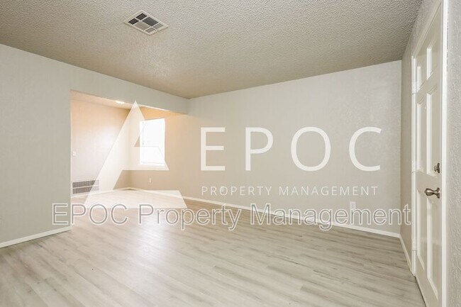 Photo - 3906 N Shadywood Dr