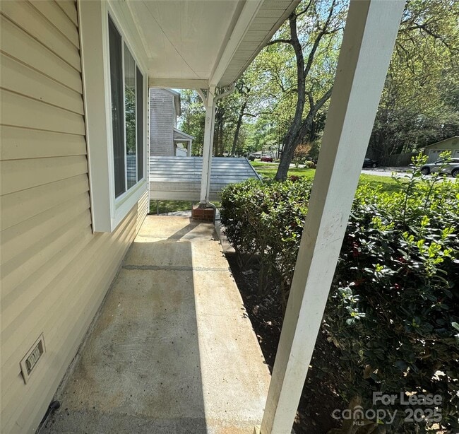 Photo - 7939 Holly Hill Rd House