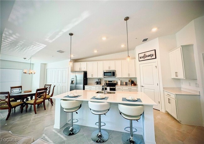 Building Photo - 15155 Bluffton Ln