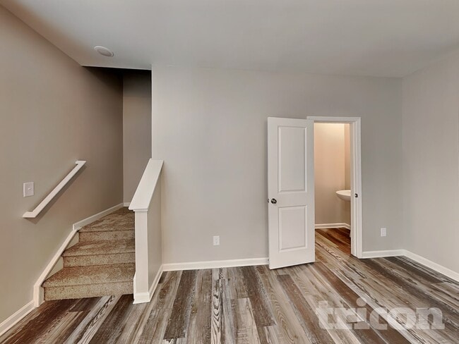 Photo - 166 Oak Creek Rd