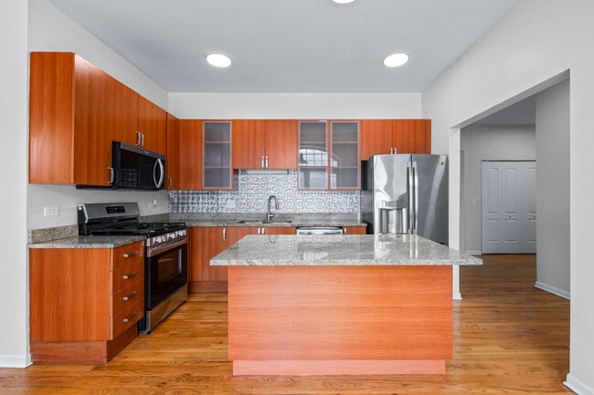 Photo - 4545 S Drexel Blvd