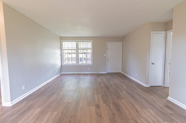 Photo - Ask about our move in special