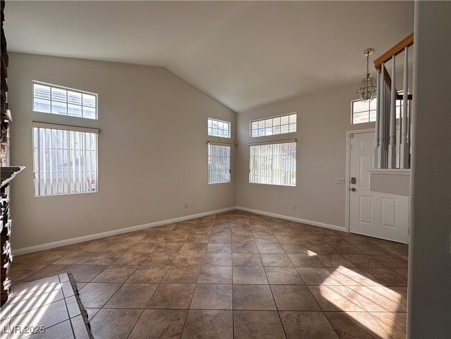 Photo - 2053 Smoketree Village Cir