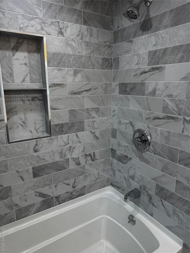 Photo - 8064 Albany Post Rd