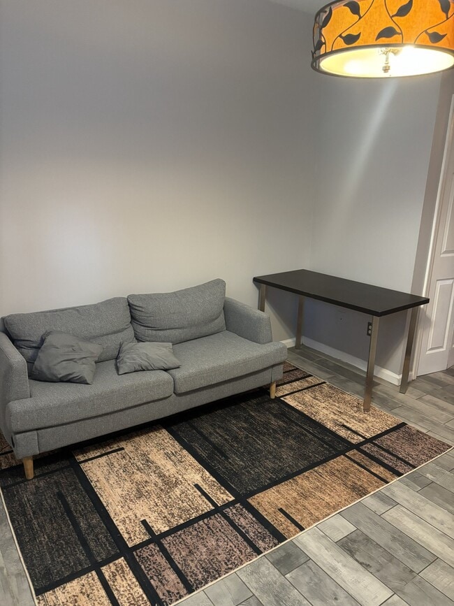 Photo - 559 Woodlawn Ave NW Unit B