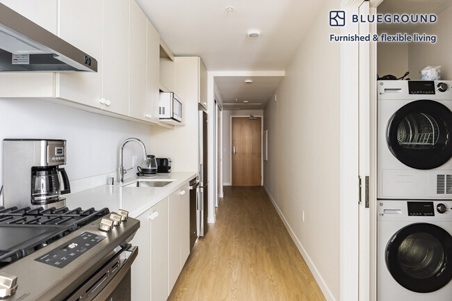 Photo - 200 Mesnager St Unidad FL4-ID1245