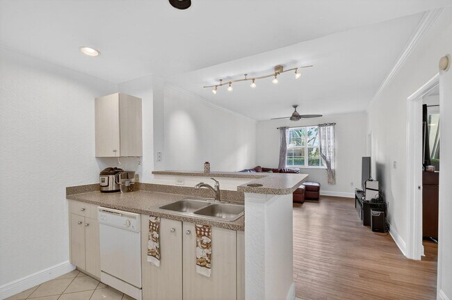 Photo - 1805 N Flagler Dr Unit 115