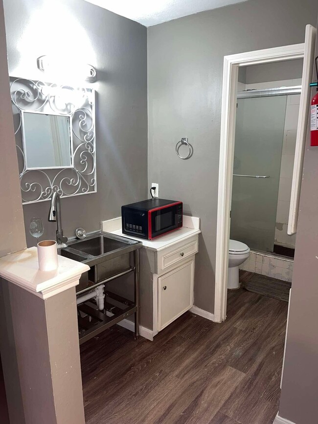 Photo - 10915 Gatlinburg Dr