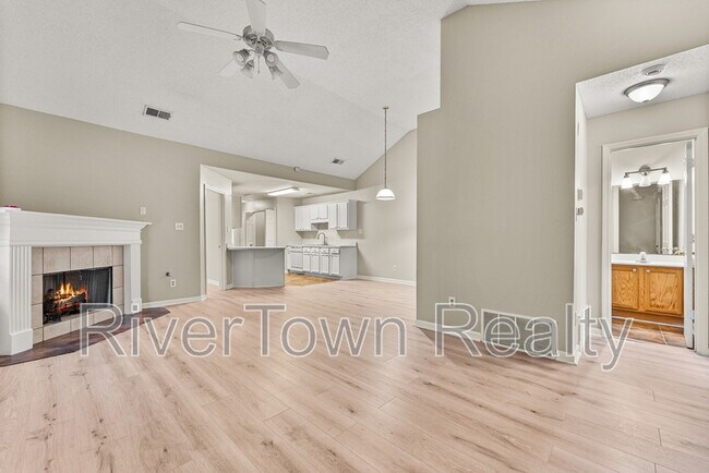 Photo - 7016 S Estacada Way