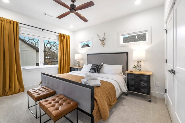 Photo - 109 NW Ozark Wy Unit ID1221875P