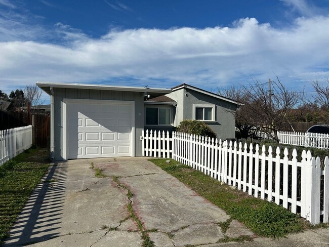 Photo - Adorable Two Bedroom in San Juan Bautista!