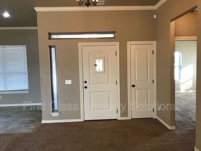 Photo - 1721 Sharon Dr