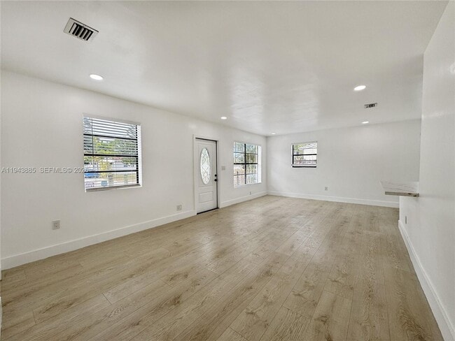 Photo - 631 N 68th Terrace