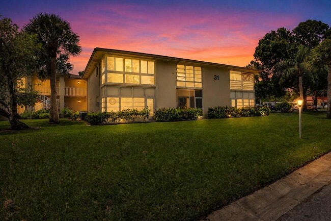 Building Photo - 31 Lake Vista Trail Unit 205