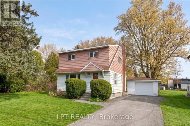 Photo - 1745 Ortona Ave