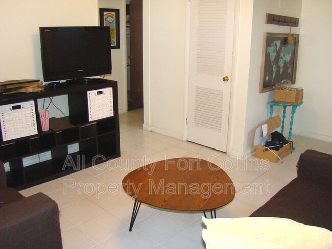 Photo - 222 1/2 S. Loomis Ave