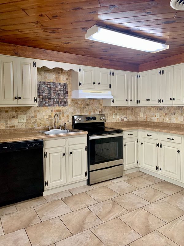 119 Nottingham Dr