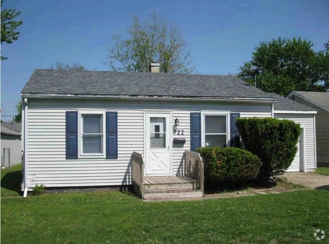 Building Photo - 722 Wildwood Dr Rental