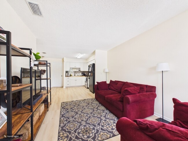 Building Photo - 1411 E 109th Ave Unit B