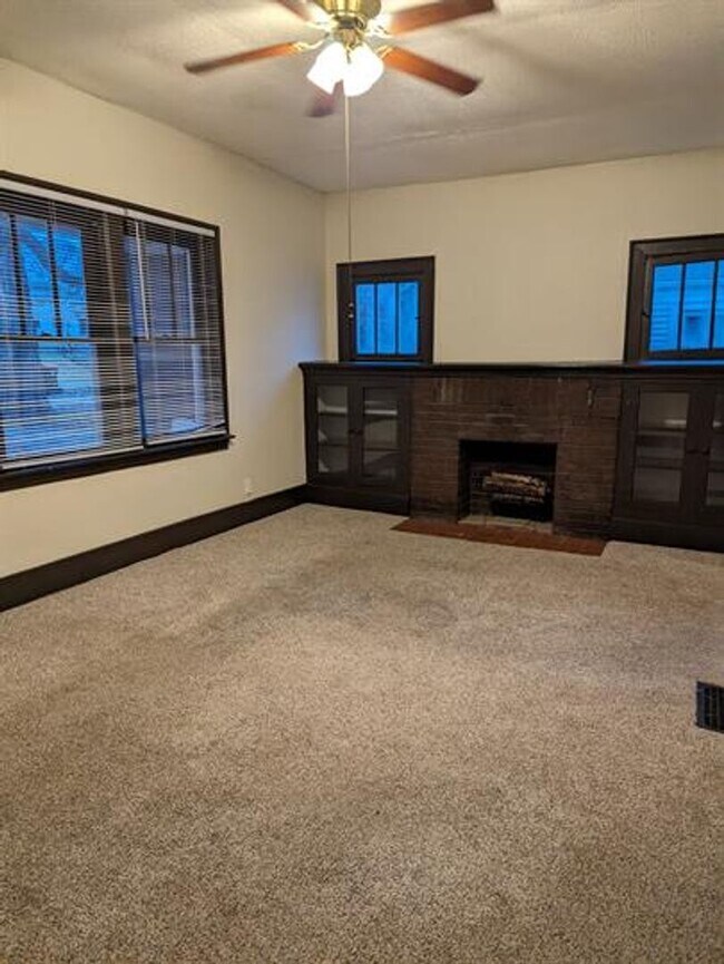 Photo - 3907 Northwestern Pkwy Unidad 3907 Northwestern Pkwy #1