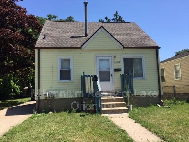 Building Photo - 21220 Waltham Rd Unit #B2 Rental