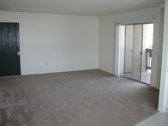 Photo - Mira Monte Apartments