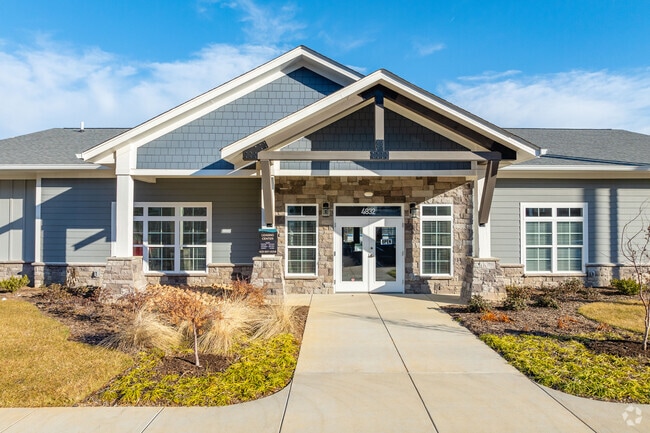 Entrance - The Jewel Summit Pointe