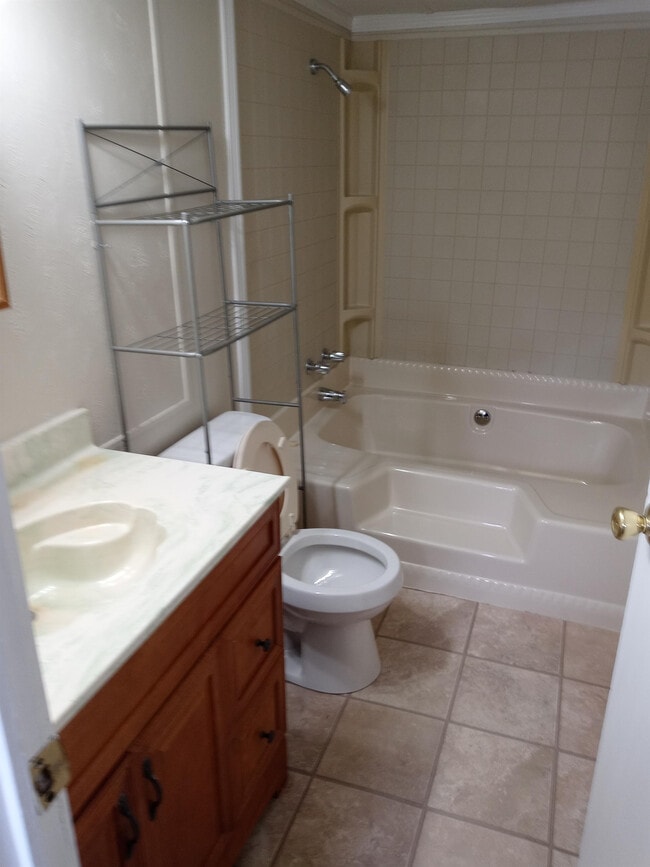 Photo - 259 Golden Crest Dr