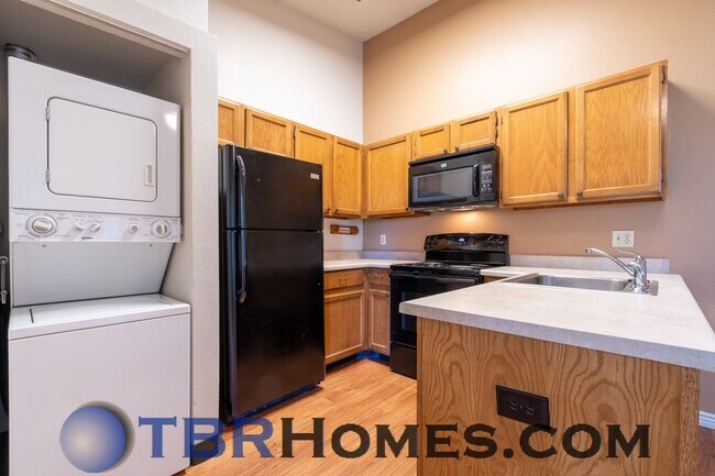 Photo - 920 S Dawson Way