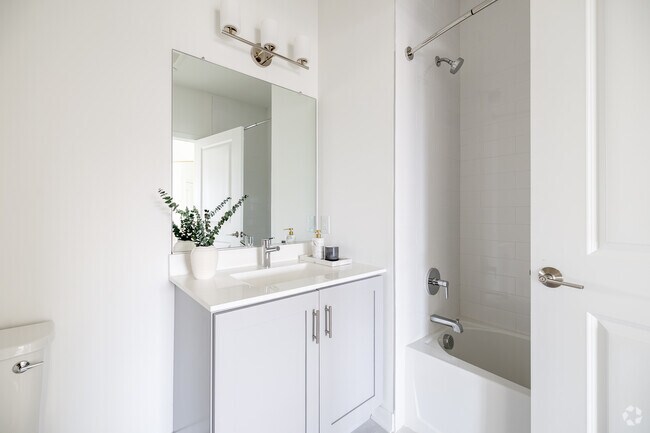 2BR,2BA-1,216SF-Bathroom