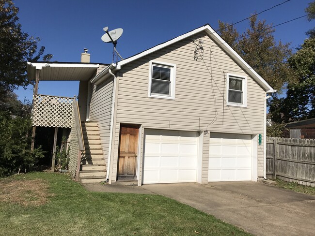 Photo - 861 Brackenridge Ave Unidad Rear