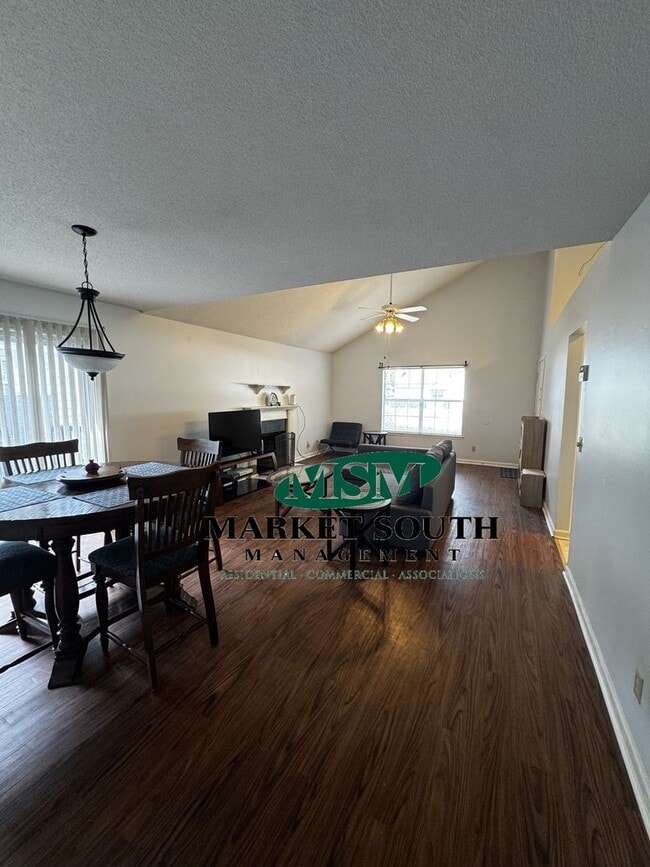 Photo - 212 Sugar Mill Dr