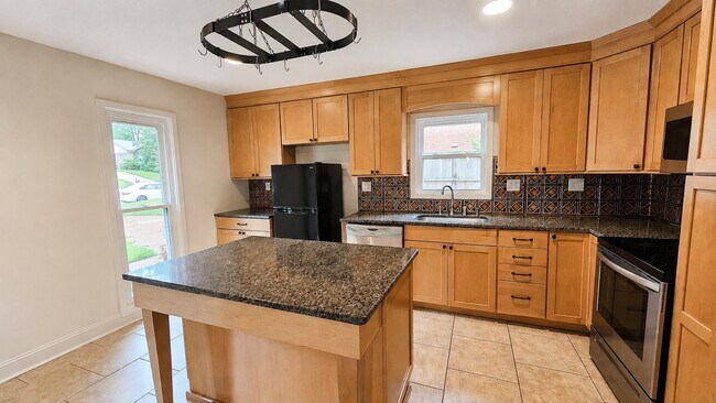 89 Ericson Rd
