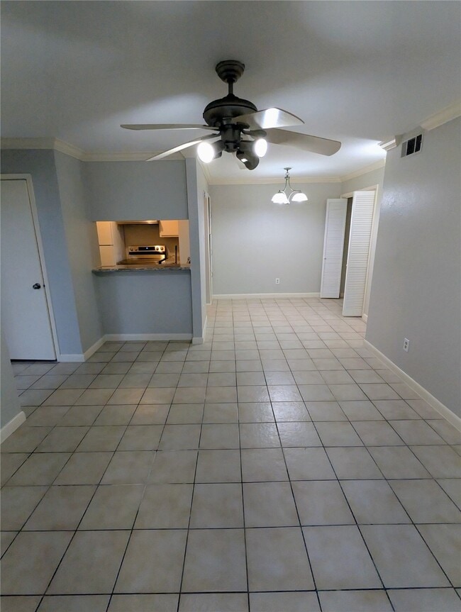 Building Photo - 7200 Clarewood Dr Unit 1406 Rental