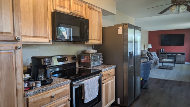 Photo - 8 17th Ave S