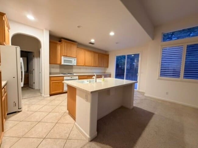 Photo - Bright & Spacious 4BD/3BA Home with Downstairs Bed/Bath in Elk Grove