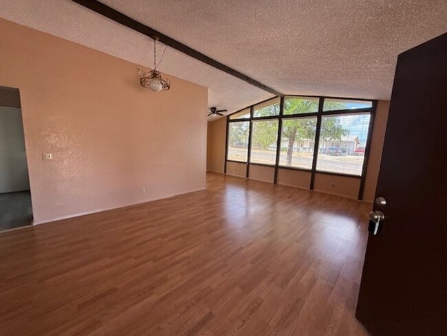 Photo - 2 Bedroom 1 Bath Contact Property Pros Pro...