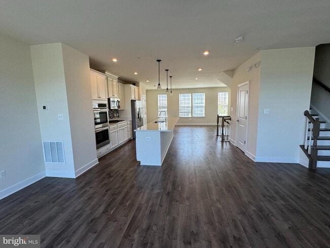 Building Photo - 9704 Glassy Creek Way