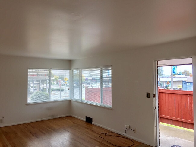 Building Photo - 21836 Marine View Dr S